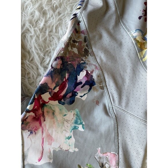 Avia Women's Size Medium Floral Watercolor Cropped Leggings C30 - Picture 5 of 8